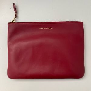 Comme des Garçon red zip pouch